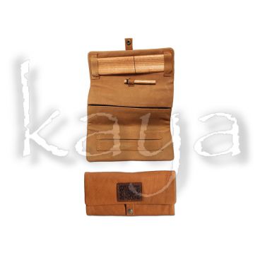 Große Tabaktasche Kavatza aus Hellem Leder Große Tabaktasche Kavatza aus Hellem Leder